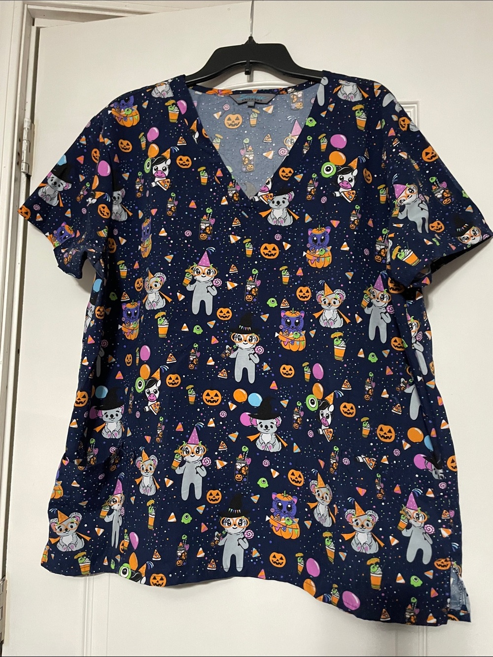 Halloween Print V-Neck Women's scrub Top - Navy